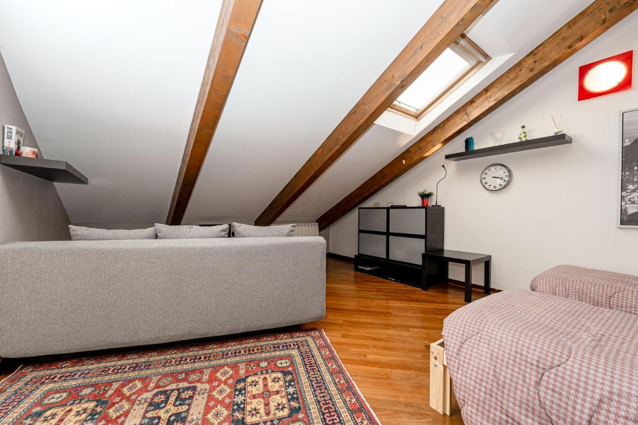 Stagabin La Mansarda Panoramica Un Rifugio Di Eleganza E Tranquillita Appartement Turijn Buitenkant foto